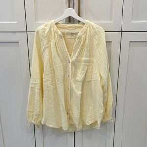 Aerie Light Yellow Button Down Shirt